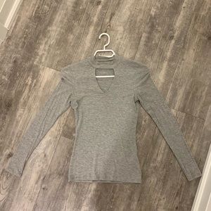 Hollister long sleeve grey shirt!